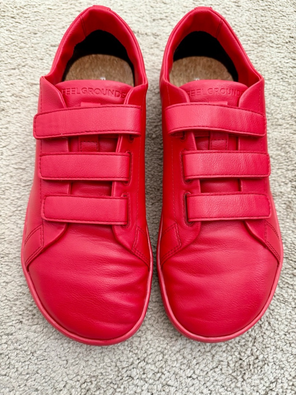Feelgrounds SNAP Men's 10 Fire Engine Red Velcro Athletic Sneakers